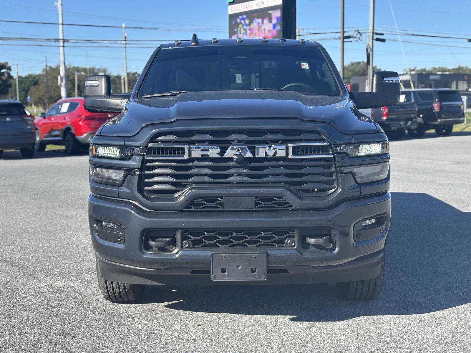 Used 2025 RAM 2500 Big Horn AWD/4WD image 3