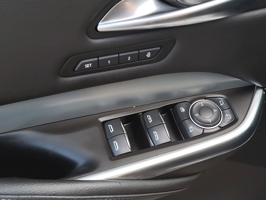 Used 2023 Cadillac XT4 Premium Luxury w/ Cold Weather Package image 18