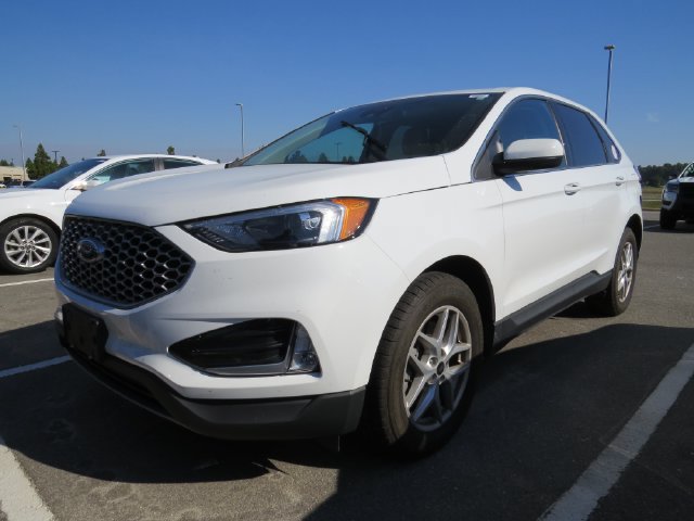 Used 2024 Ford Edge SEL w/ Convenience Package AWD/4WD image 3