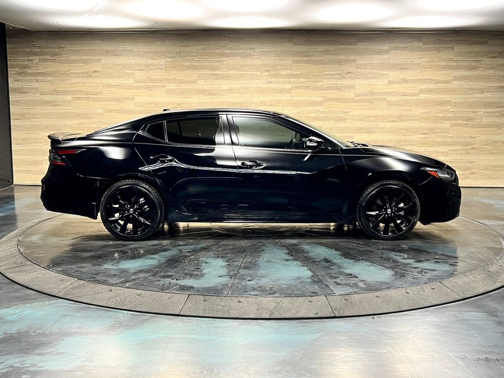 Used 2022 Nissan Maxima SR w/ Sport Mat Group FWD image 24