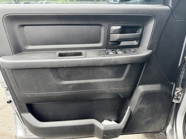 Used 2022 RAM 5500 Tradesman w/ Chrome Appearance Group AWD/4WD image 19
