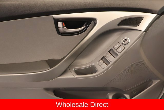 Used 2012 Hyundai Elantra GLS FWD image 9