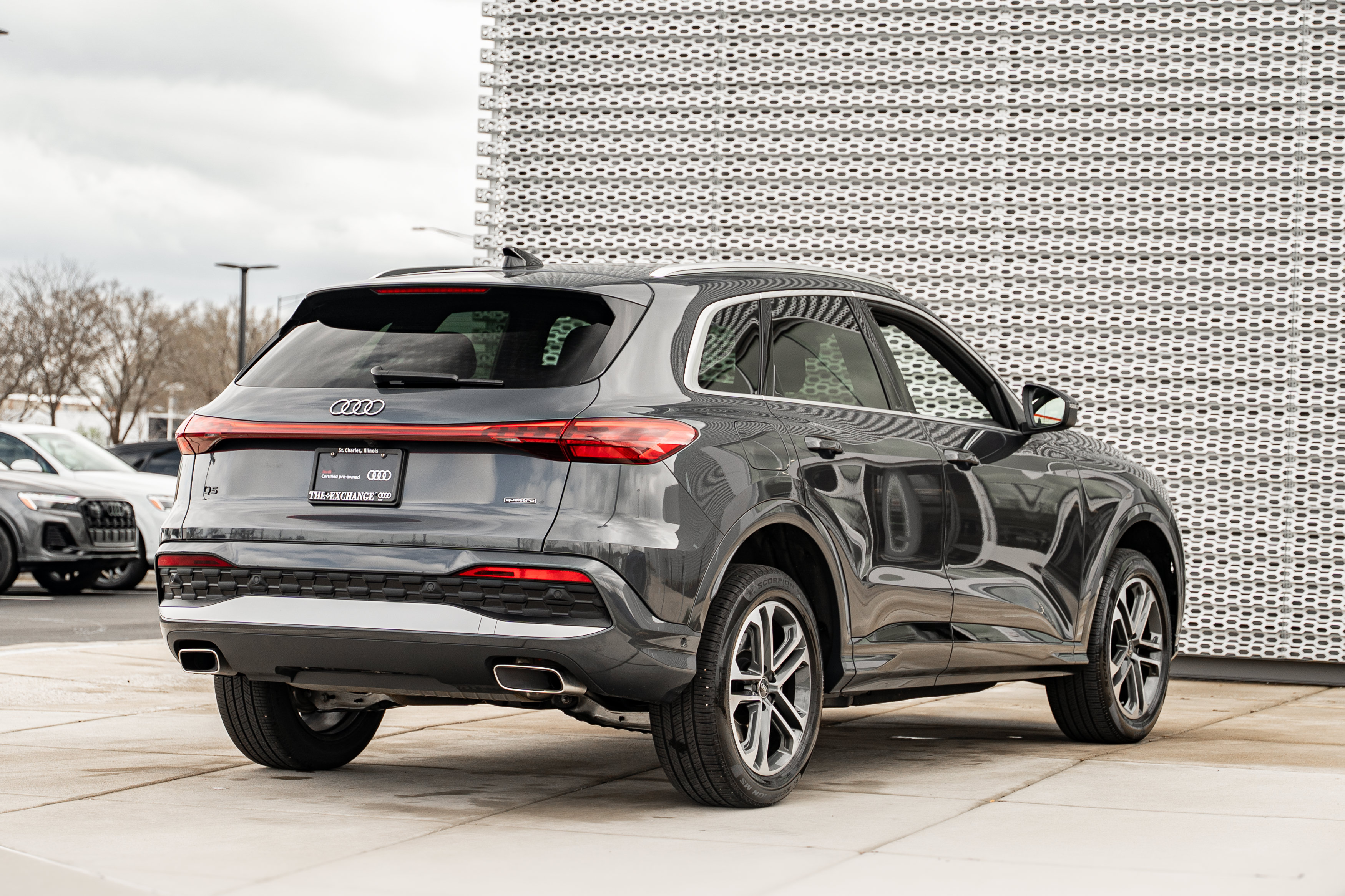 Certified 2025 Audi Q5 Premium w/ Convenience Package AWD/4WD image 4