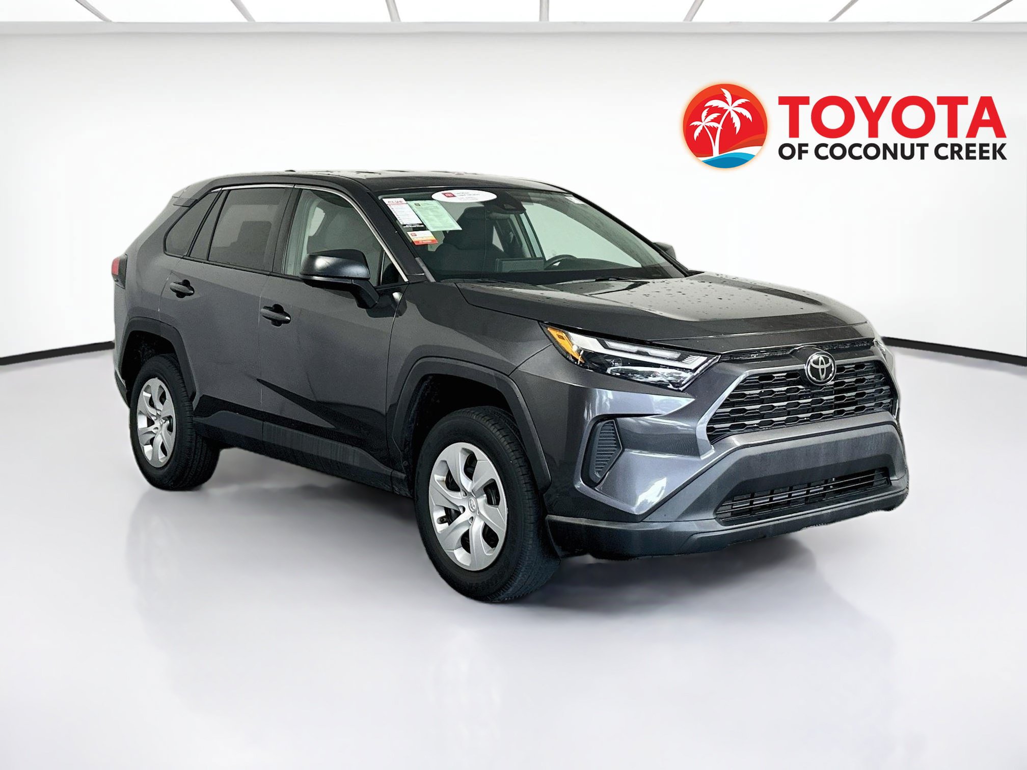 Used 2023 Toyota RAV4 LE FWD video 1