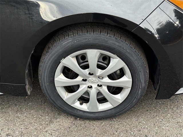Used 2022 Toyota Corolla LE image 7
