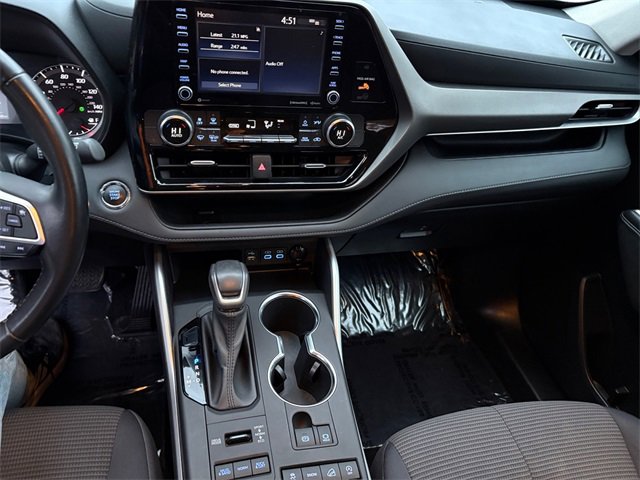 Used 2022 Toyota Highlander LE image 14