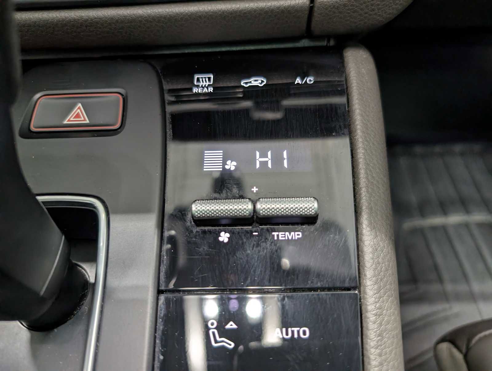 Used 2023 Porsche Macan S image 29
