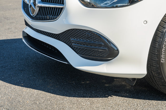 New 2027 Mercedes-Benz C 300 4MATIC Sedan image 14
