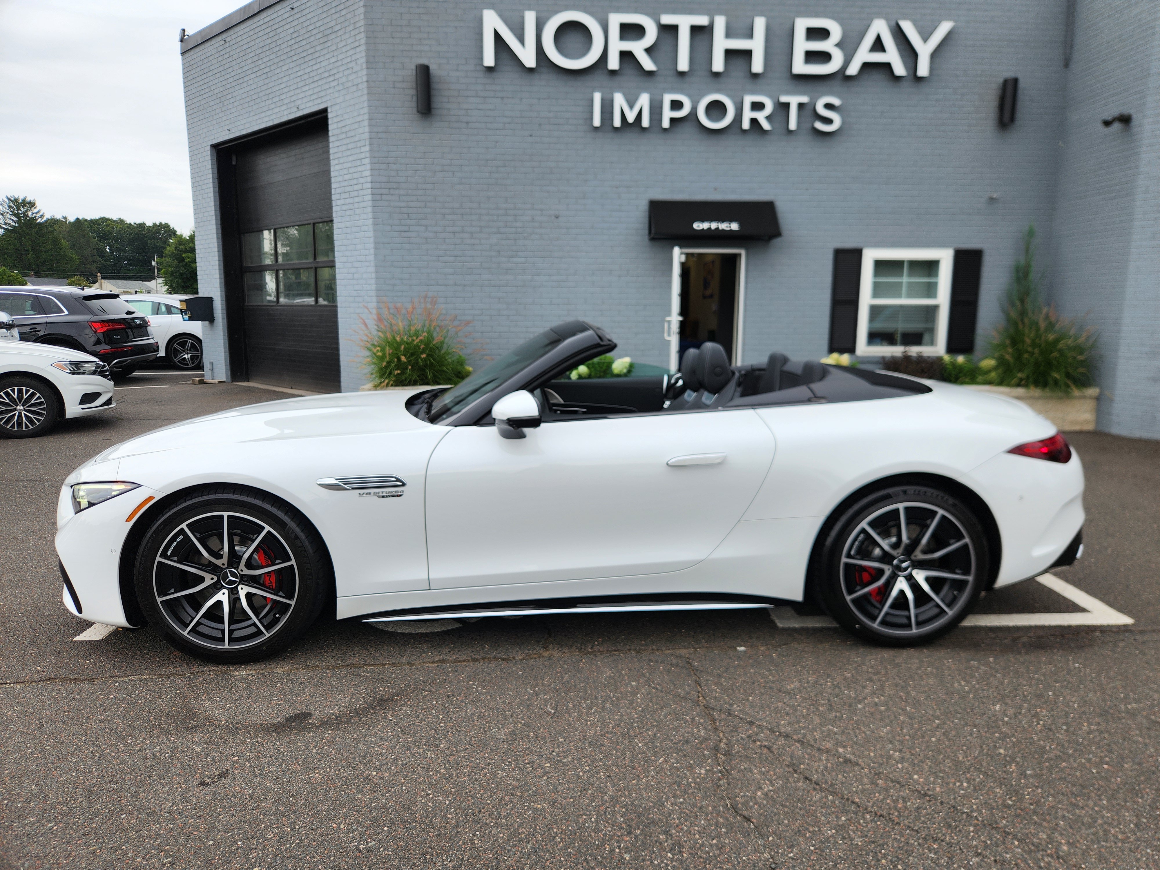 Used 2022 Mercedes-Benz SL 55 AMG 4MATIC image 16