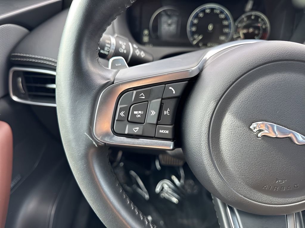 Used 2018 Jaguar F-PACE S image 17
