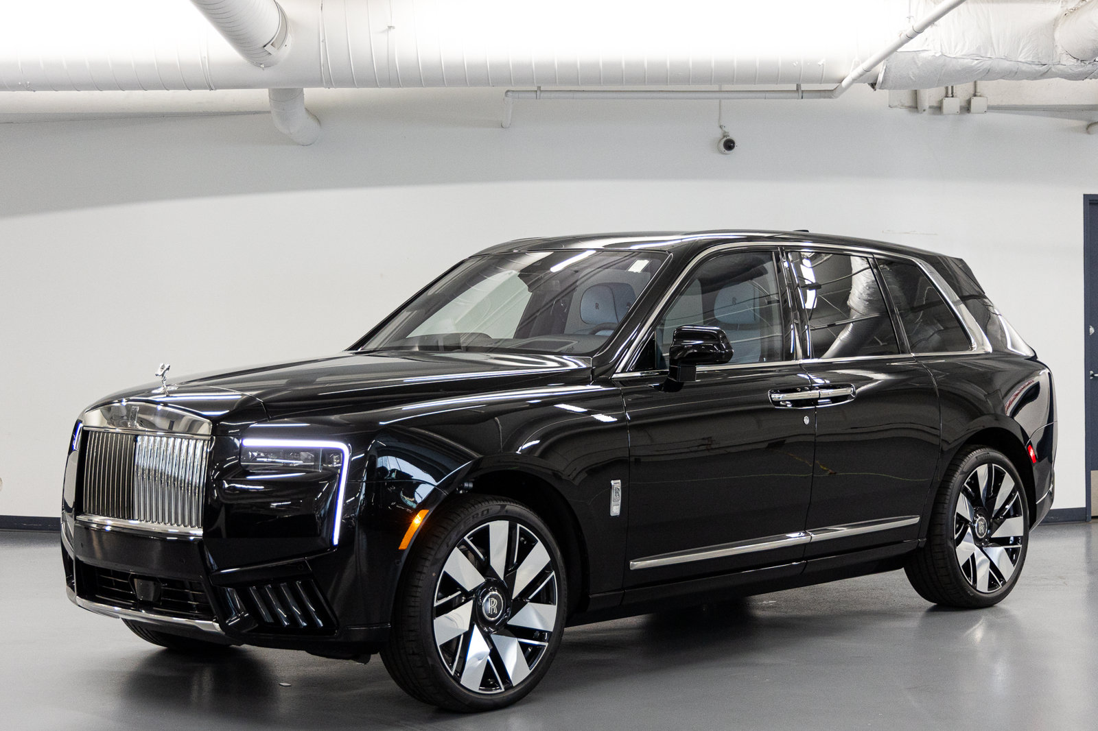 New 2026 Rolls-Royce Cullinan