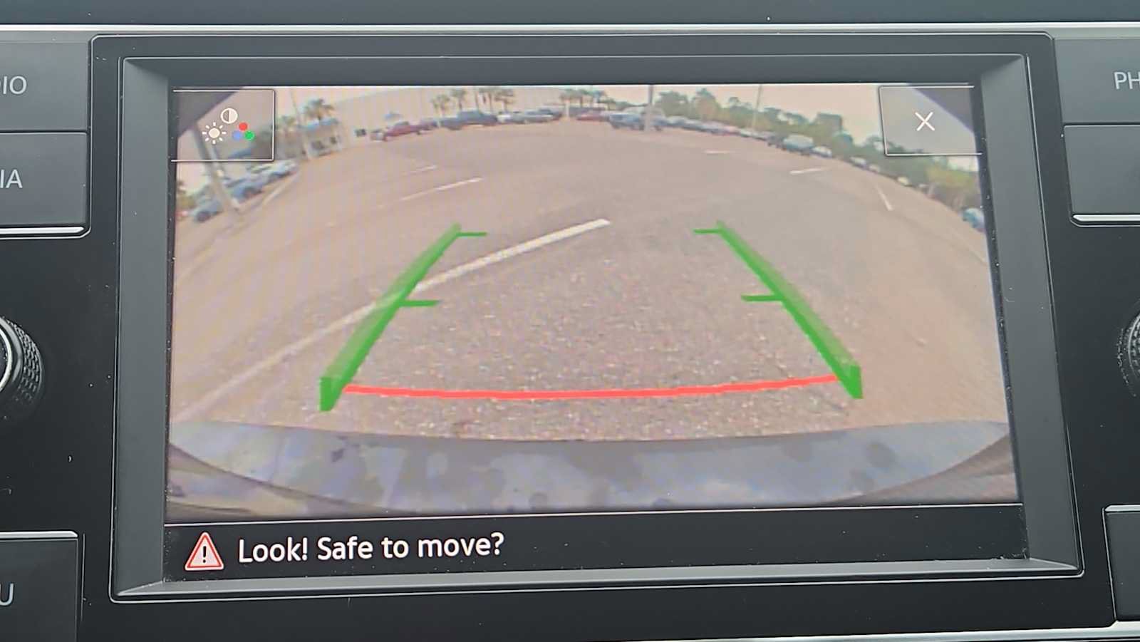 Used 2020 Volkswagen Tiguan S FWD image 24