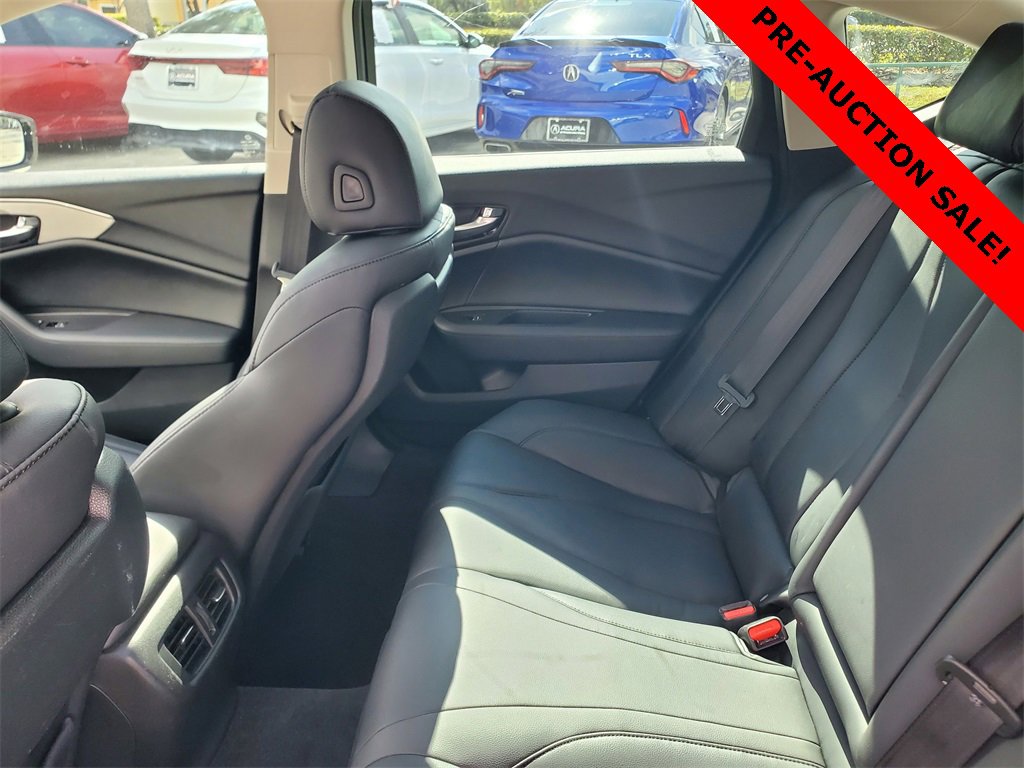 Used 2022 Acura TLX image 11