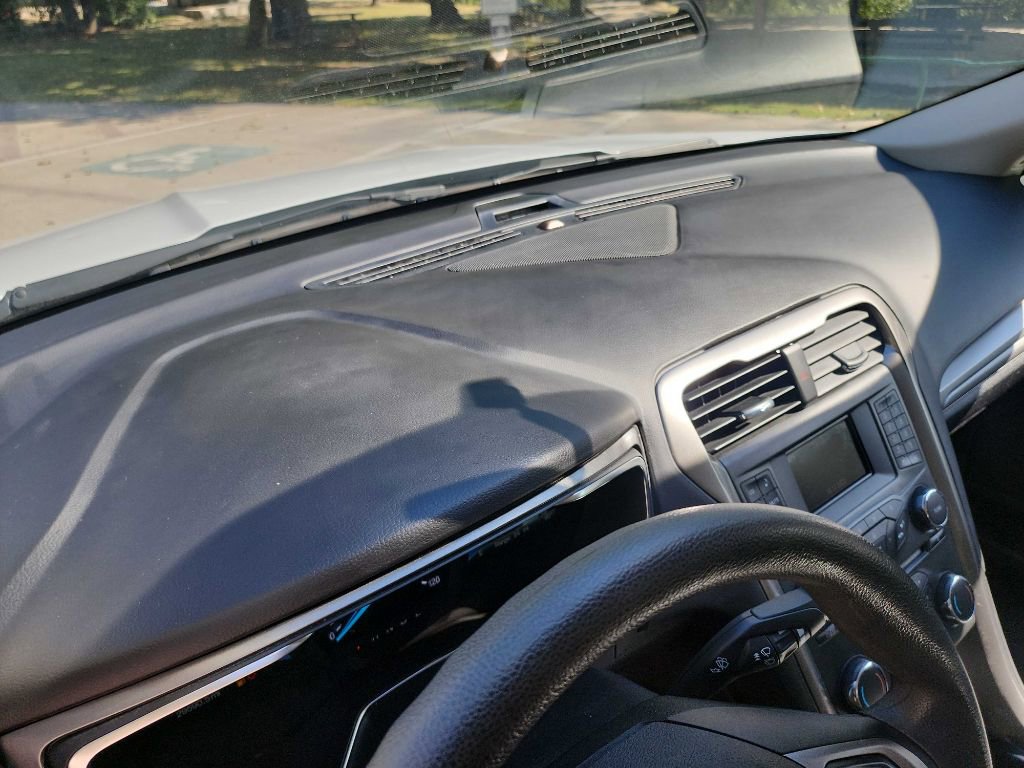 Used 2018 Ford Fusion S image 21