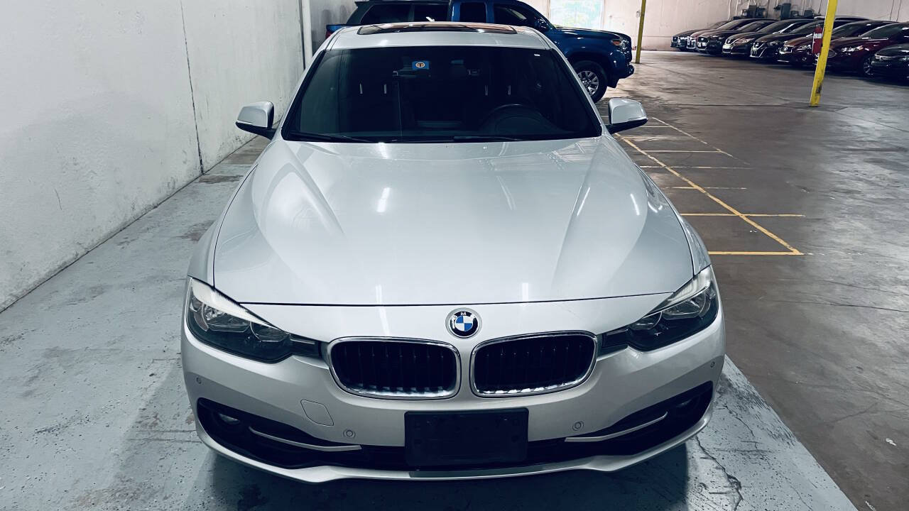 Used 2017 BMW 330i xDrive Sedan AWD/4WD image 13