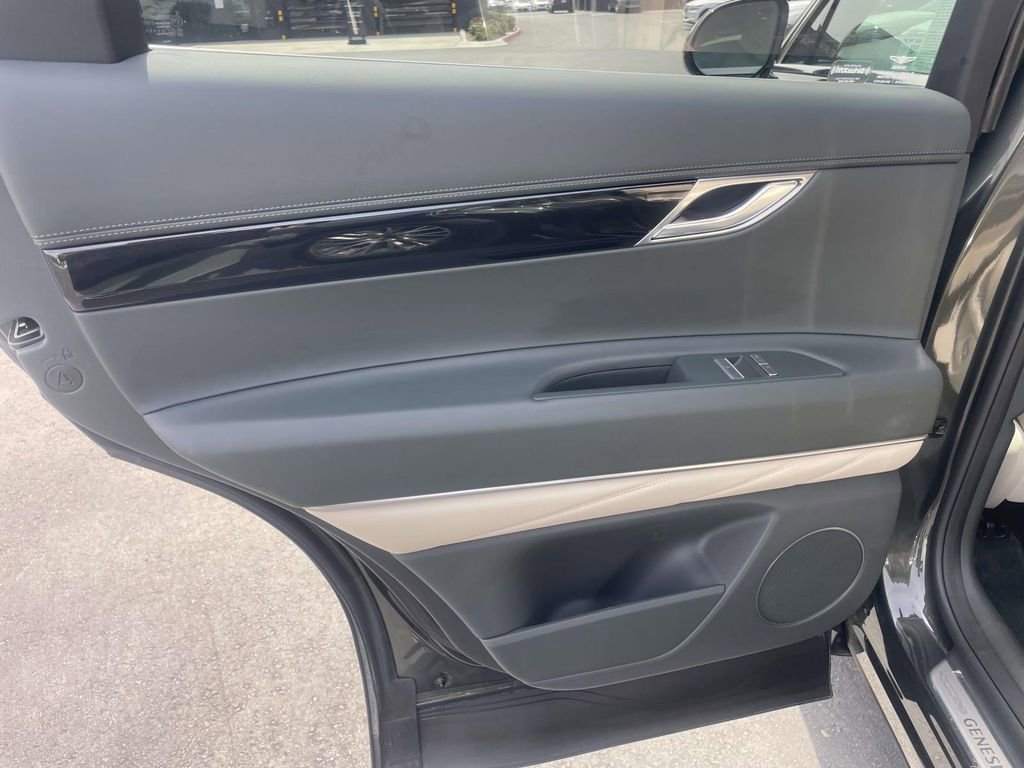 Used 2025 Genesis GV80 2.5T Standard image 19