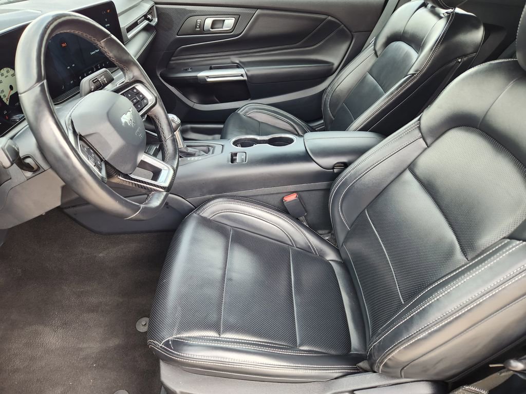 Used 2024 Ford Mustang Premium image 16