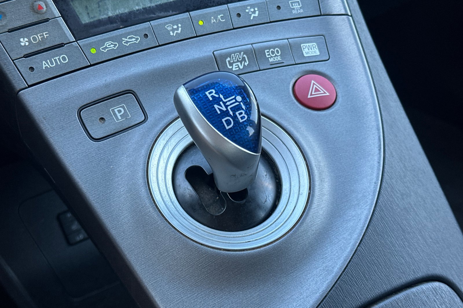 Used 2013 Toyota Prius Plug-In Hybrid image 21