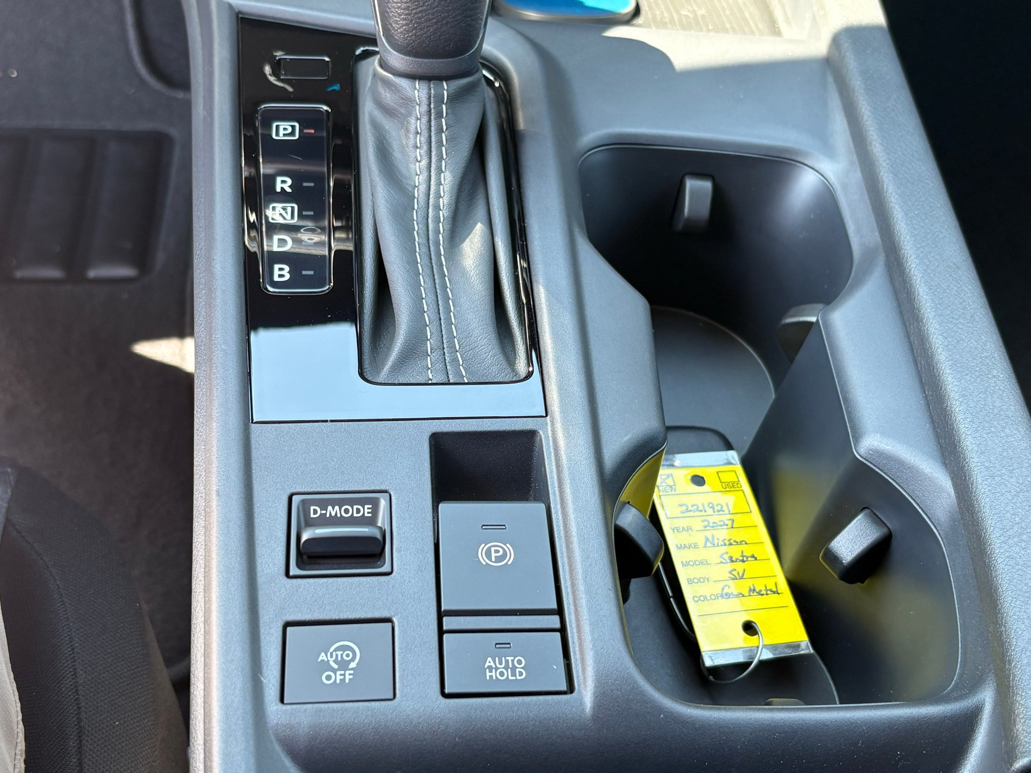New 2027 Nissan Sentra SV w/ SV Convenience Package FWD image 16
