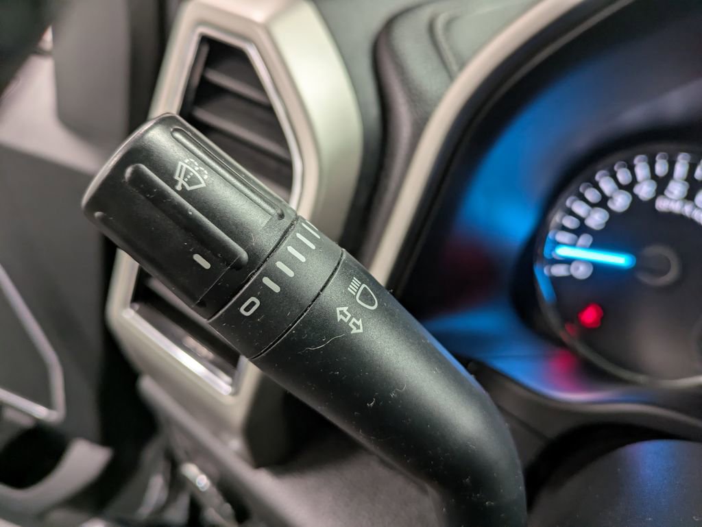 Used 2020 Ford F150 Lariat w/ Lariat Bed Utility Package image 20