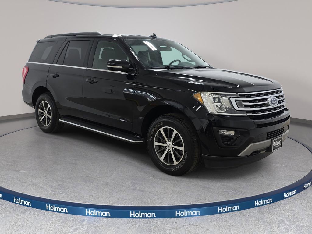 Used 2019 Ford Expedition XLT w/ Equipment Group 202A AWD/4WD image 4