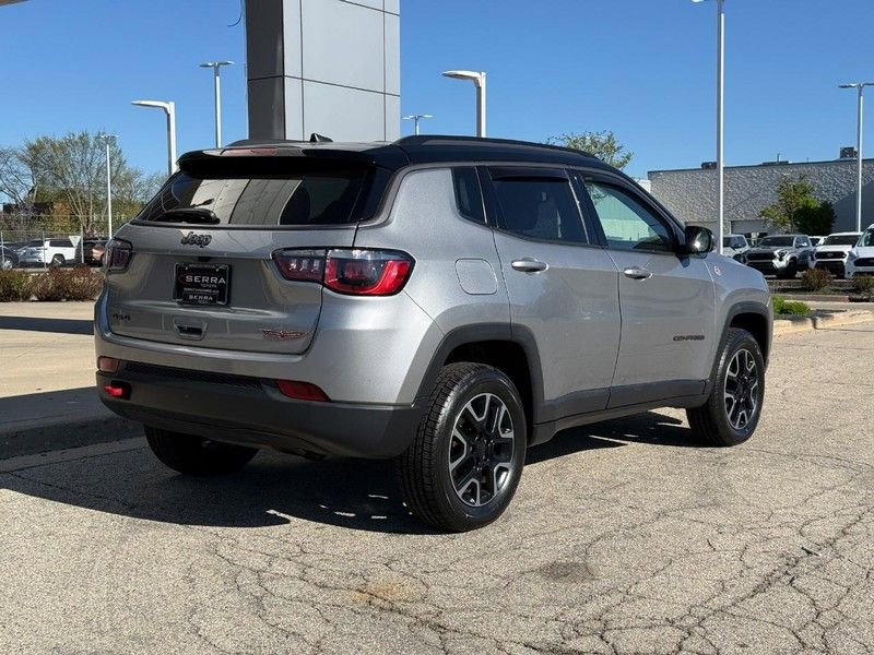 Used 2019 Jeep Compass Trailhawk AWD/4WD image 3