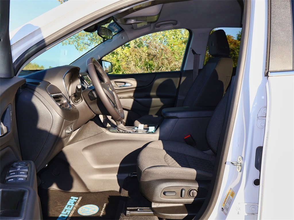 Used 2022 Chevrolet Equinox LT image 14