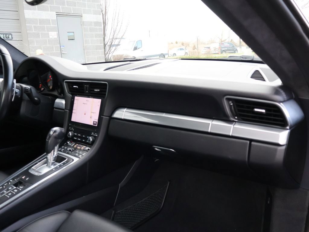 Used 2017 Porsche 911 Carrera 4S image 10