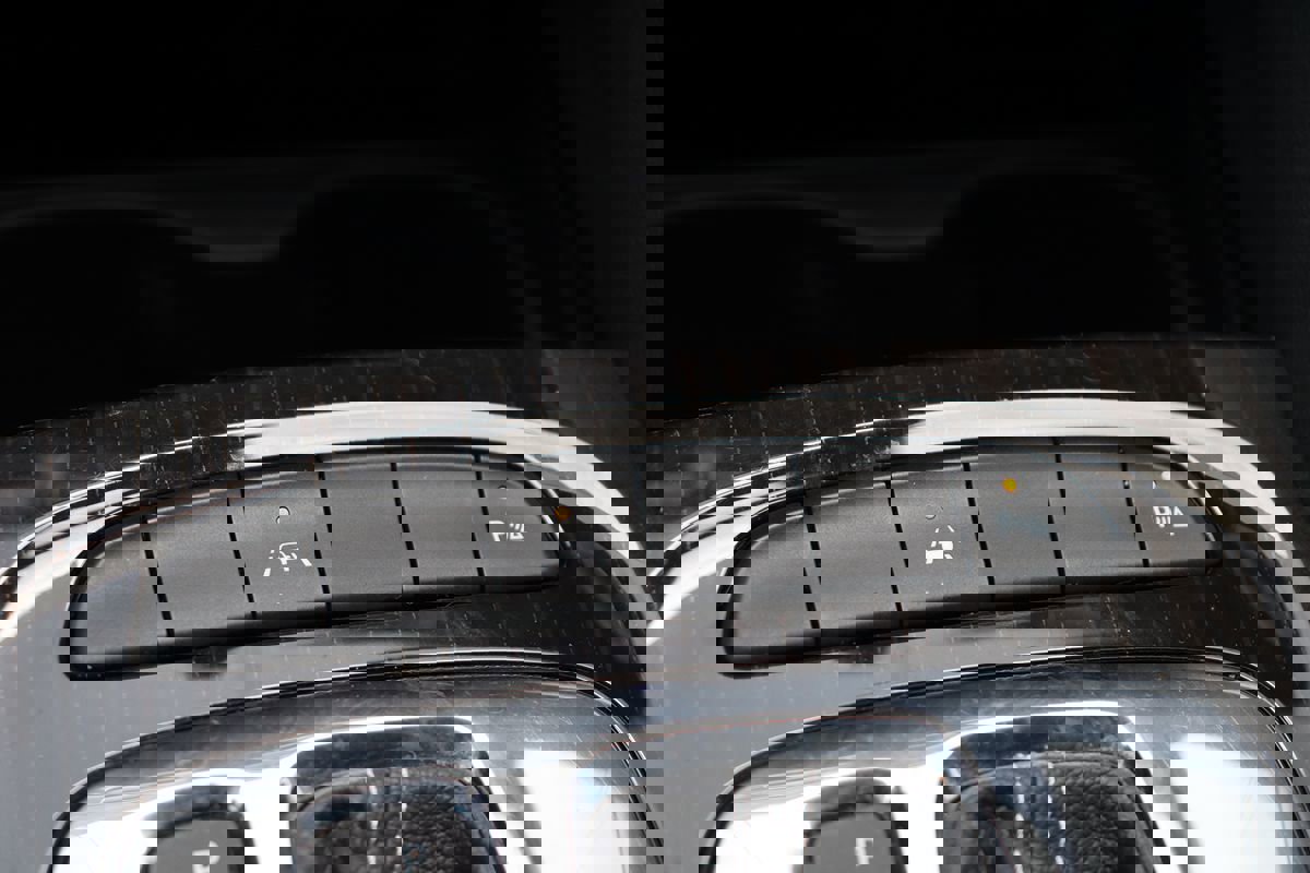 Used 2018 Buick Regal Essence w/ Driver Confidence Package #1 image 78