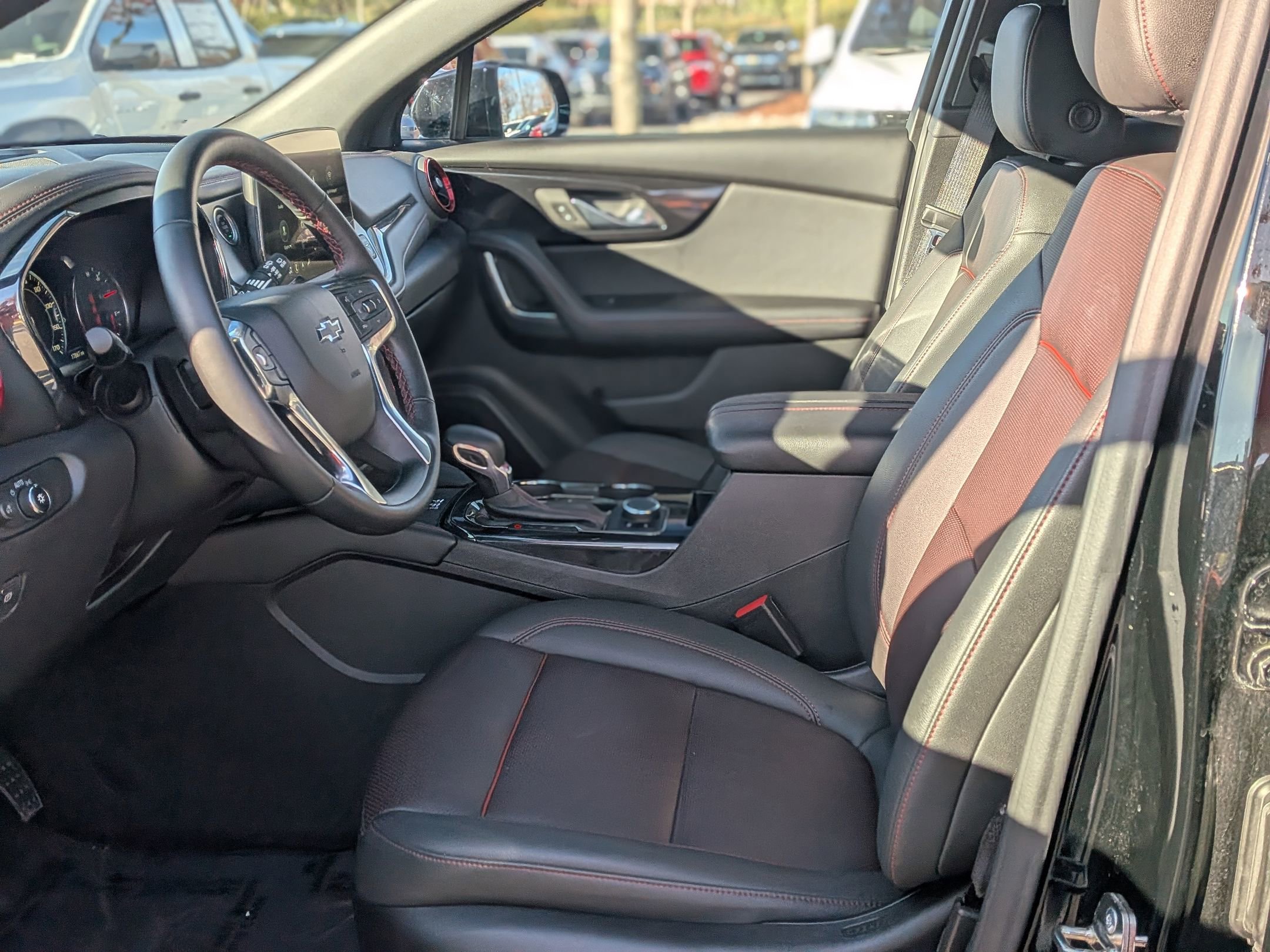 Used 2025 Chevrolet Blazer RS image 16