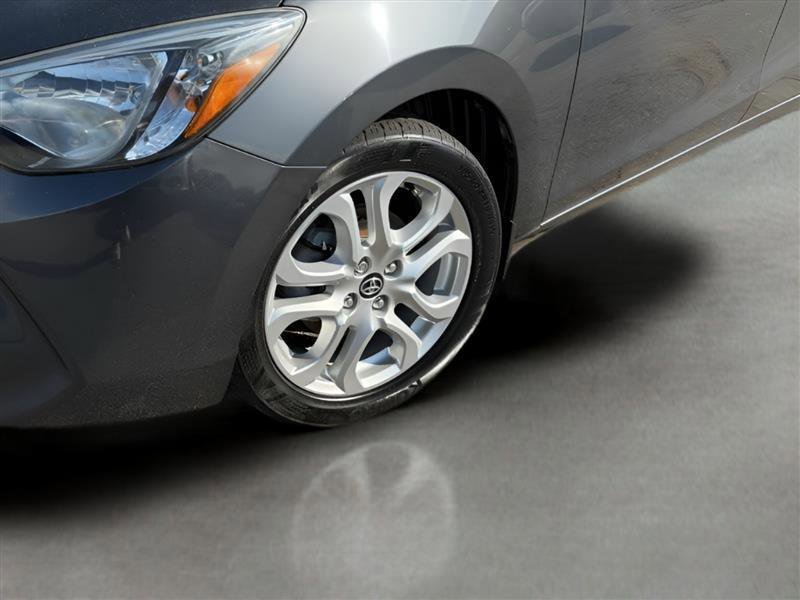 Used 2017 Toyota Yaris iA FWD image 6