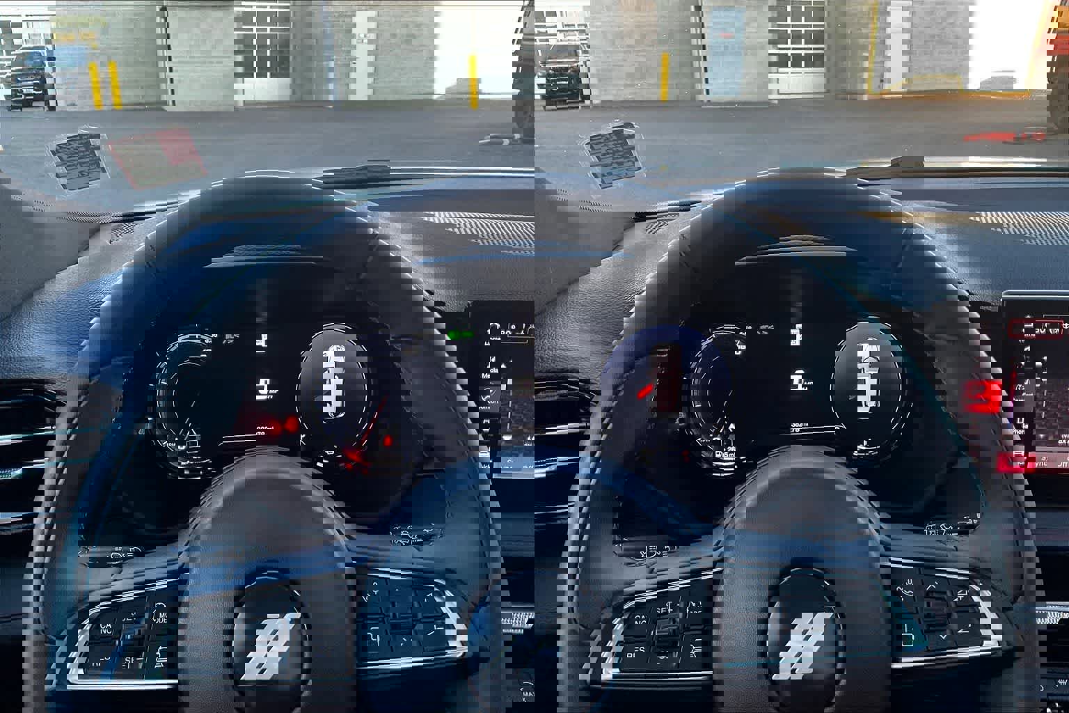 Used 2024 Dodge Hornet GT w/ GT Blacktop Package image 18