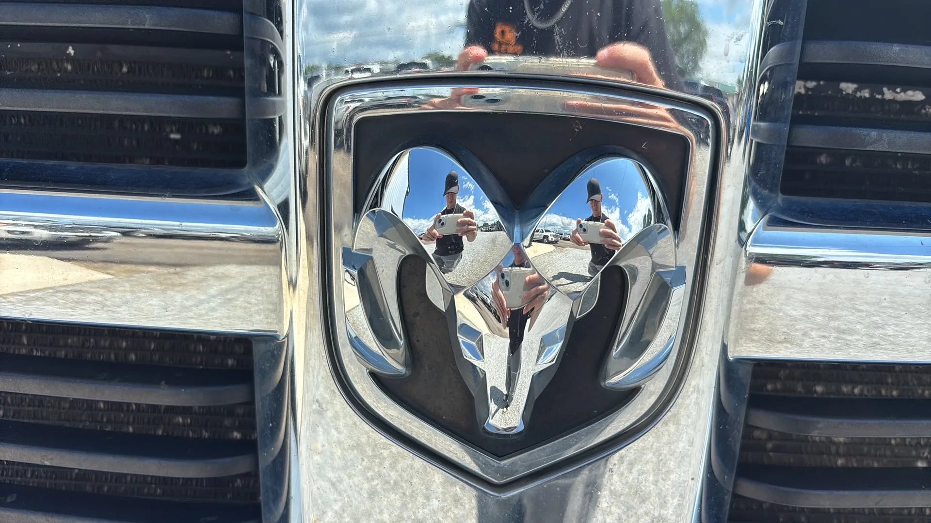 Used 2012 RAM 2500 ST w/ Chrome Appearance Group AWD/4WD image 12