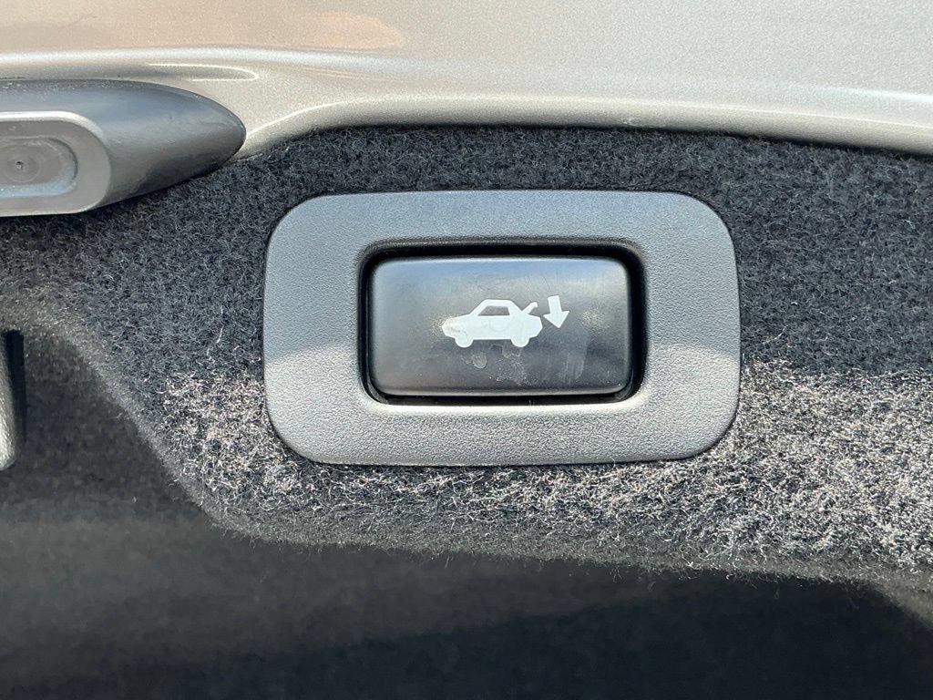 Used 2011 Lexus LS 460 AWD w/ Comfort Pkg image 18