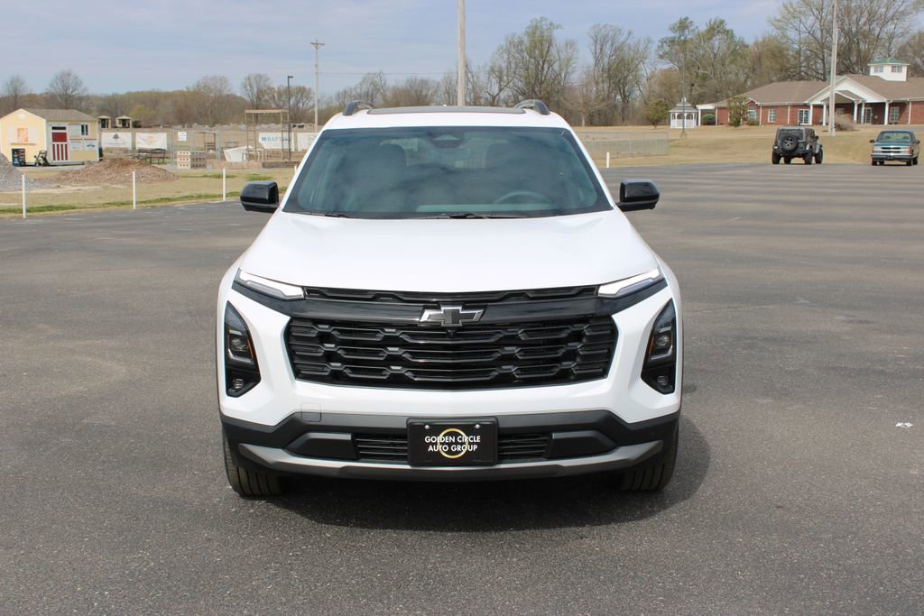 New 2026 Chevrolet Equinox LT image 3