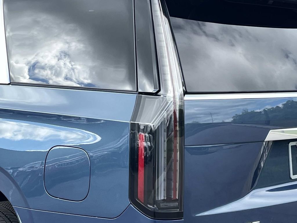 New 2026 Cadillac Escalade Luxury w/ Touring Package image 10
