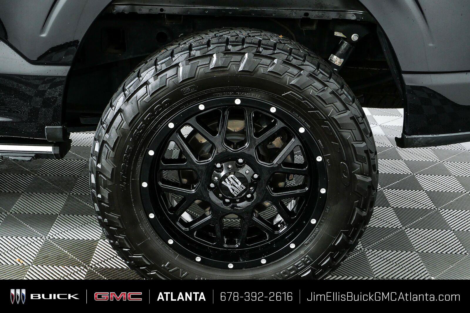 Used 2021 Ford F150 Platinum w/ FX4 Off-Road Package AWD/4WD image 35