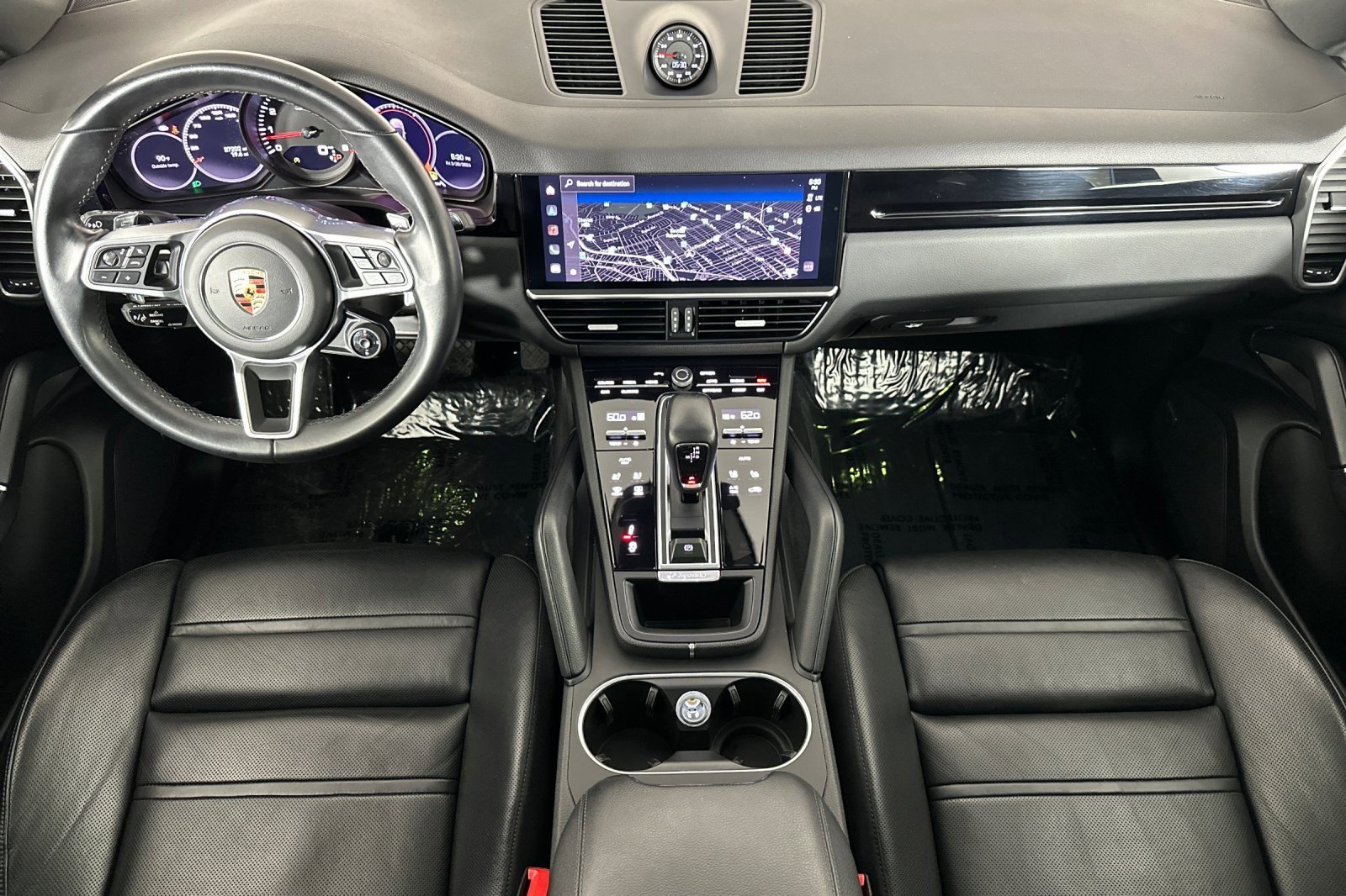 Used 2023 Porsche Cayenne Coupe image 12