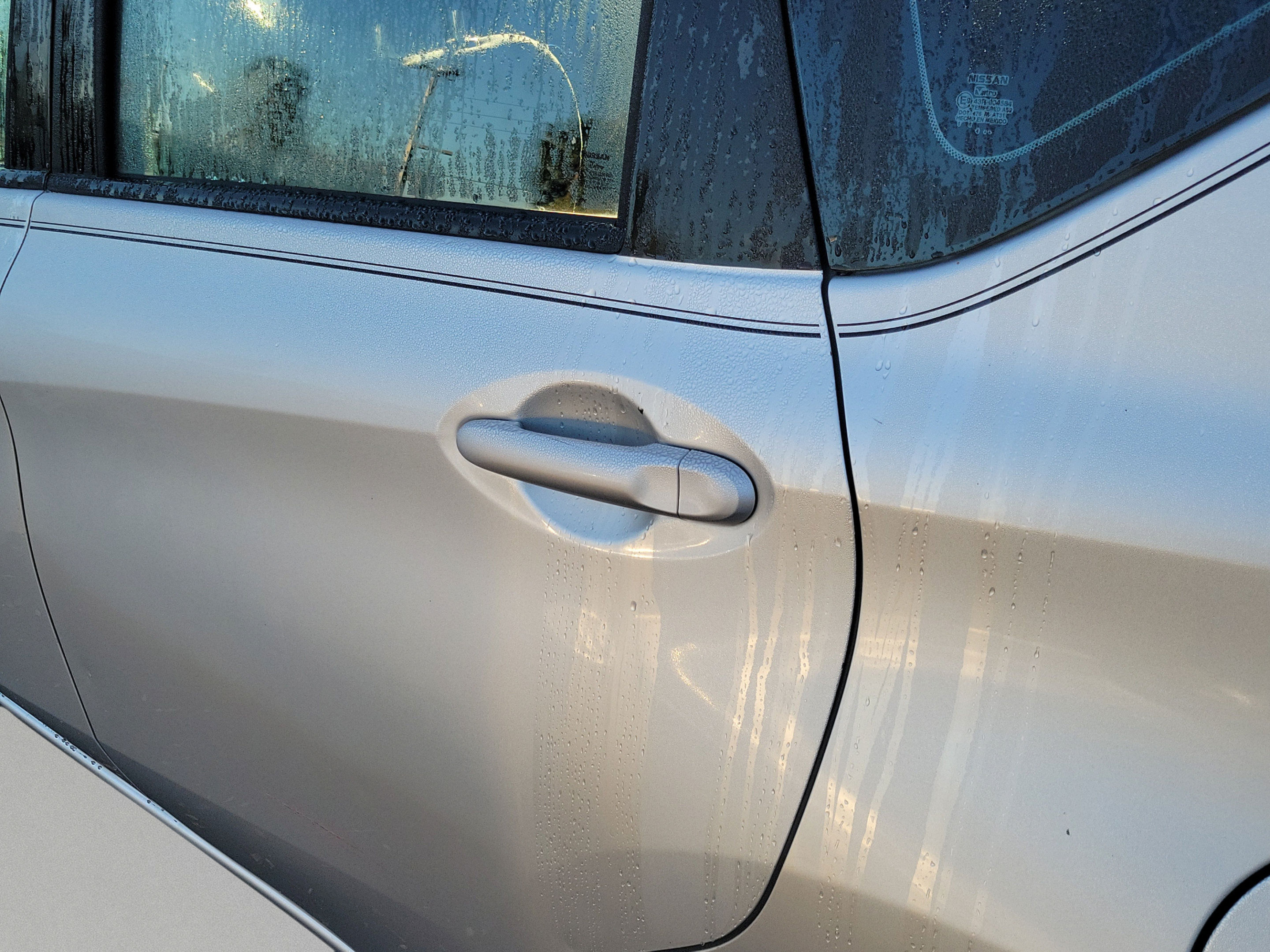 Used 2015 Nissan Versa Note SV FWD image 27