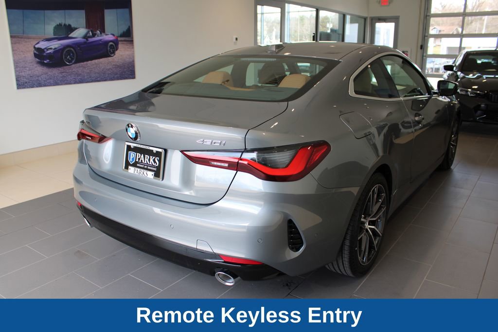 Used 2025 BMW 430i xDrive Coupe w/ Premium Package image 9