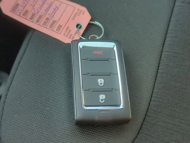 Used 2025 Jeep Grand Cherokee Laredo AWD/4WD image 34