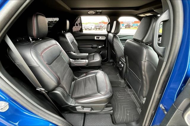 Used 2023 Ford Explorer ST-Line w/ Class IV Trailer Tow Package RWD image 27