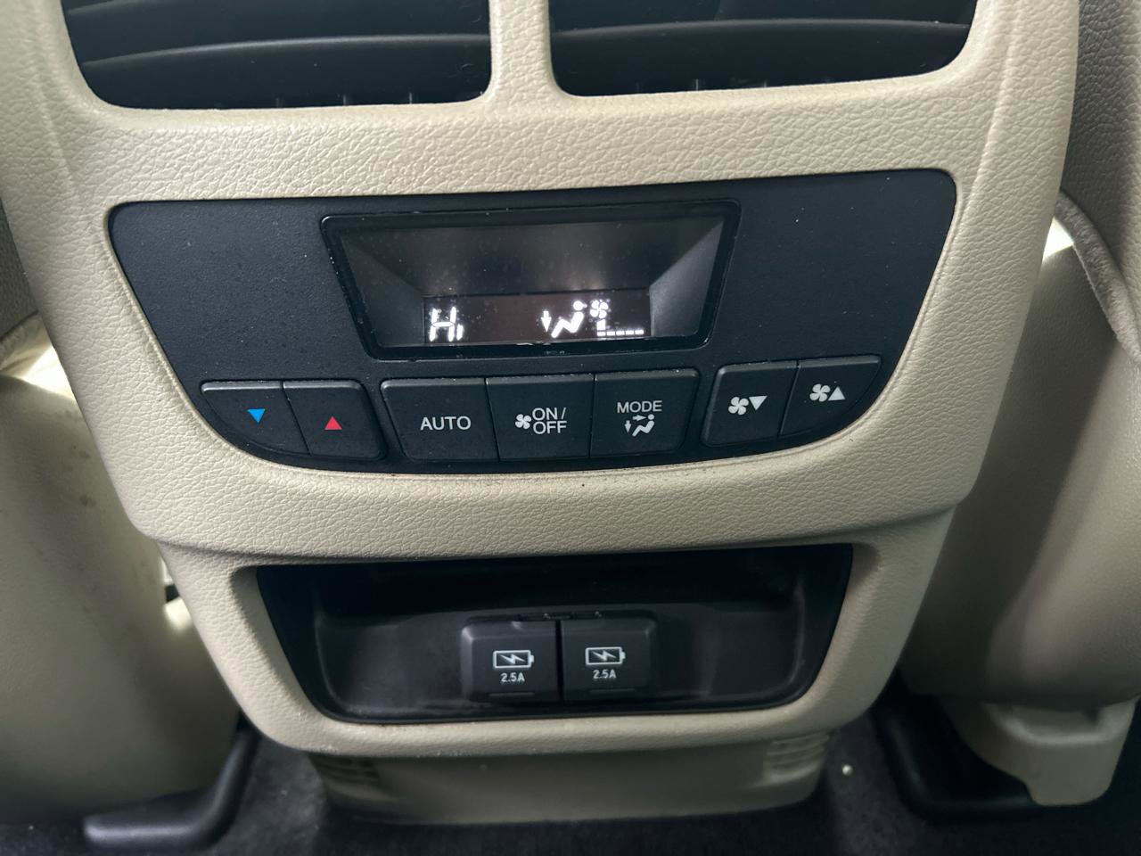 Used 2017 Acura MDX SH-AWD image 23