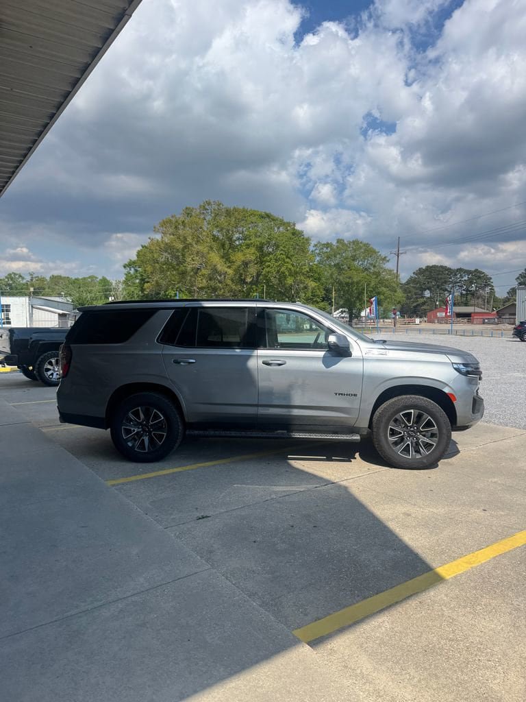 Used 2023 Chevrolet Tahoe Z71 w/ Off-Road Capability Package AWD/4WD image 4