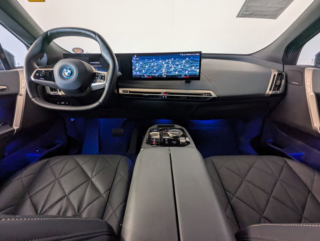 Used 2023 BMW iX xDrive50 w/ Convenience Package image 6