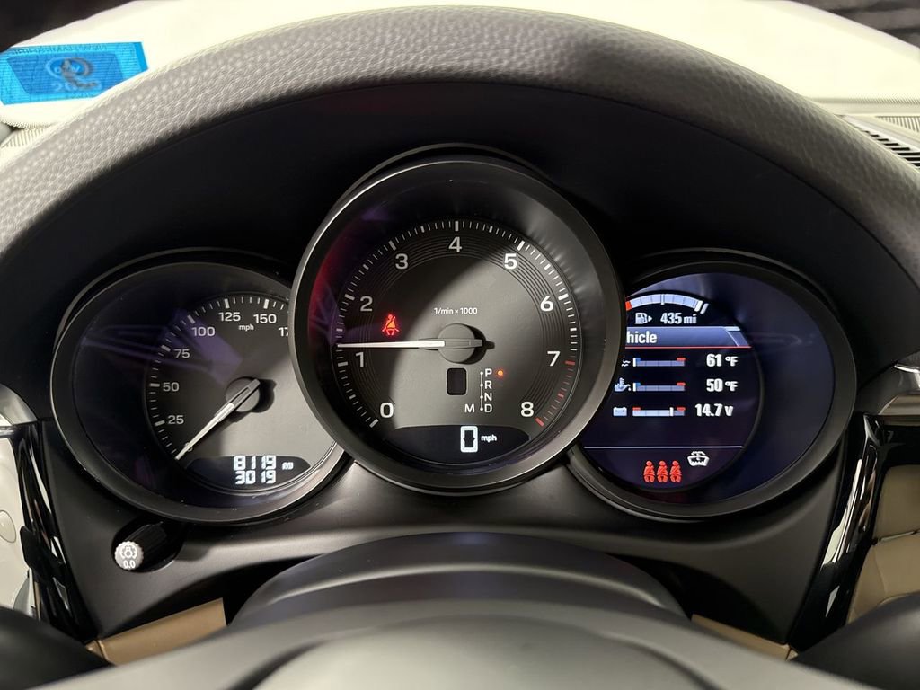 Certified 2025 Porsche Macan image 37