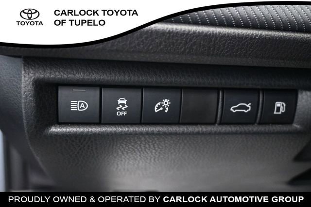 Used 2026 Toyota Camry SE FWD image 20