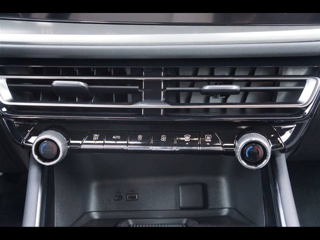 New 2026 Chevrolet Traverse LT FWD image 12