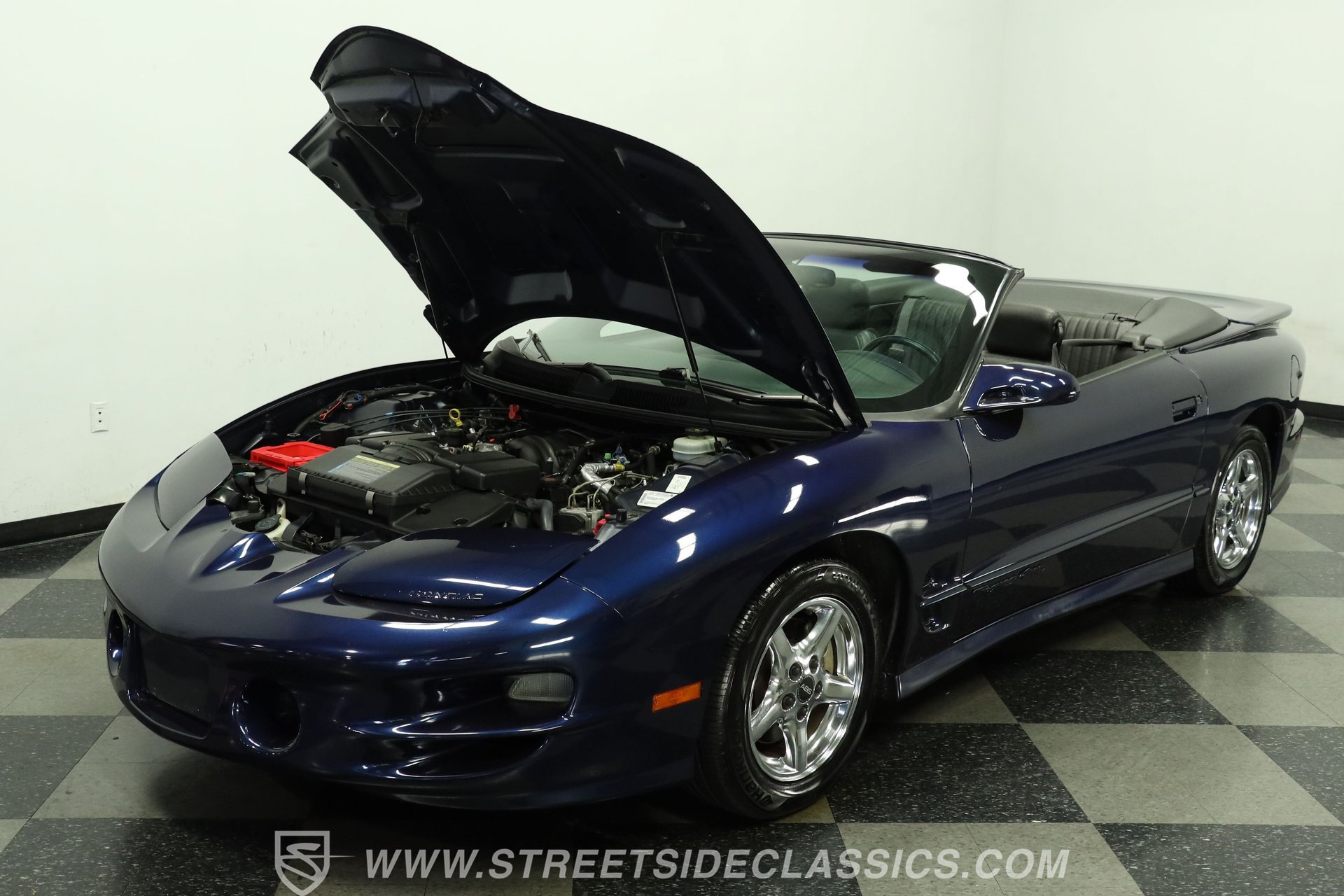 Used 2001 Pontiac Firebird Trans Am RWD image 30