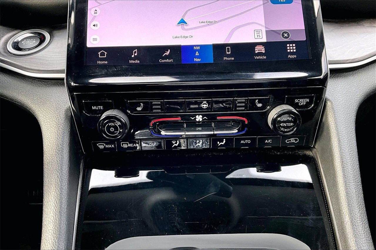 Used 2024 Jeep Grand Cherokee Limited 4xe image 19